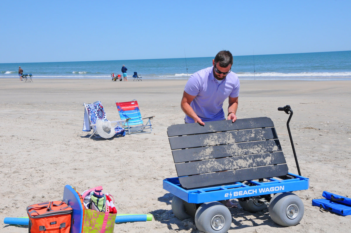 e-Beach Wagon has a removable wagon bed for easy cleaning and removal of sand