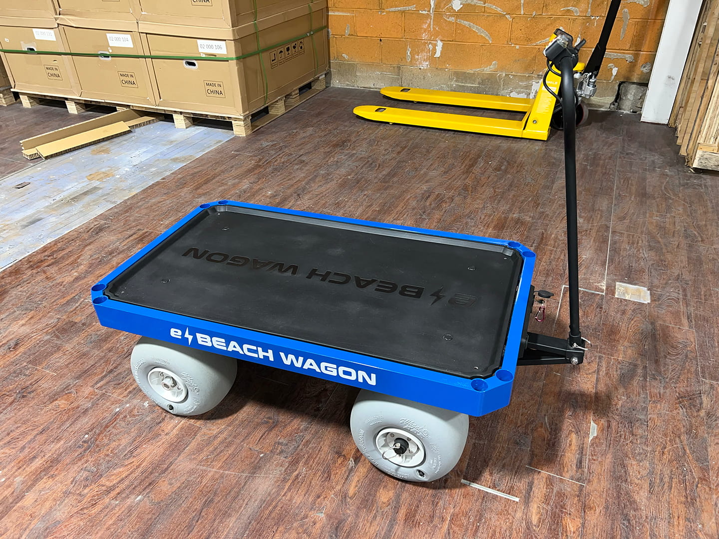 Convert your e-Beach Wagon in to a flatbed utility cart in seconds
